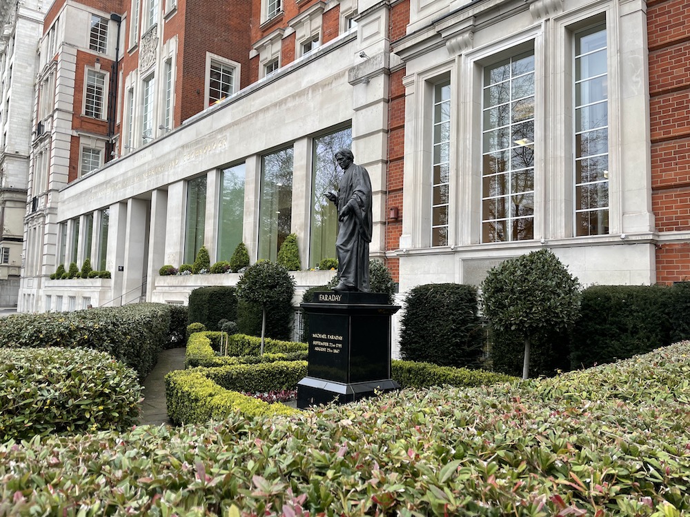 Faraday statue at the IET in London