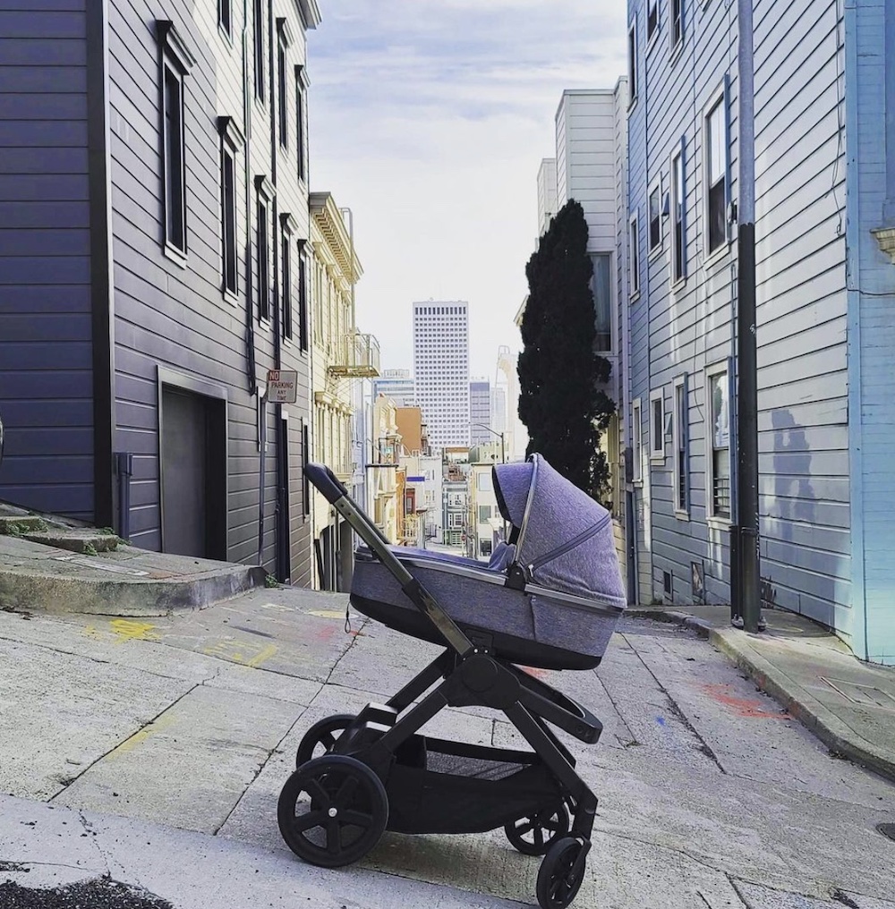 Glüxkind Ella self-driving baby buggy