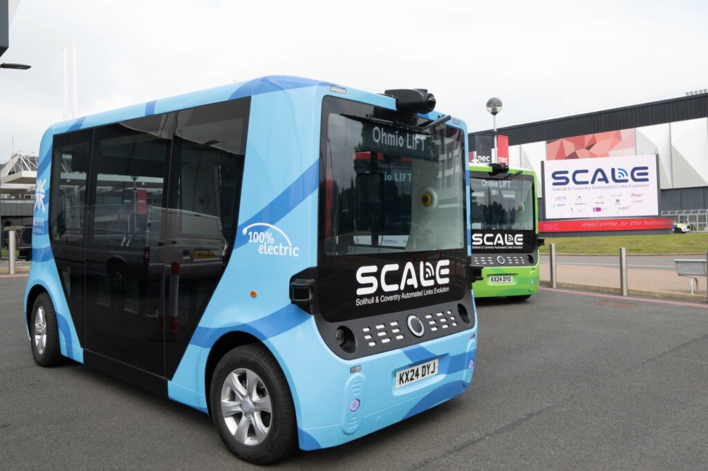 Ohmio Lift electric self-driving shuttle