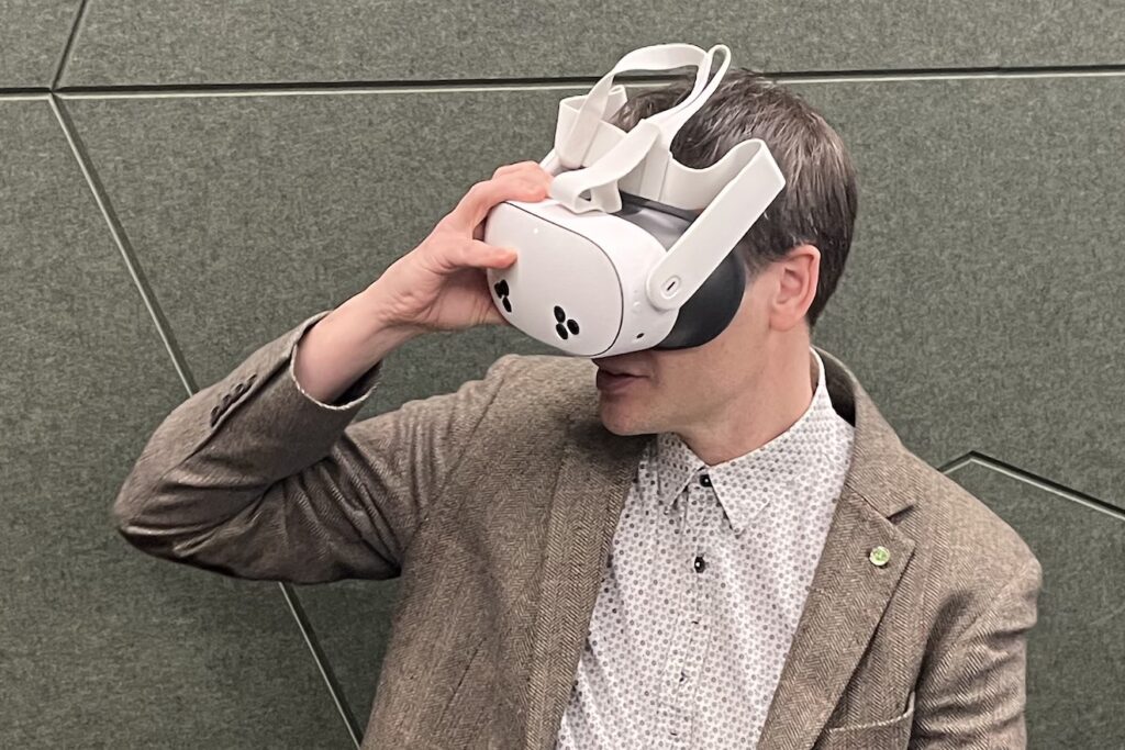Neil Kennett experiences a bus journey of the future in VR