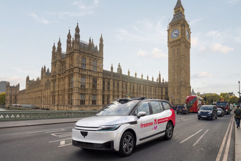 Freenow by Lyft robotaxi on Westminster Bridge (not in Brent)