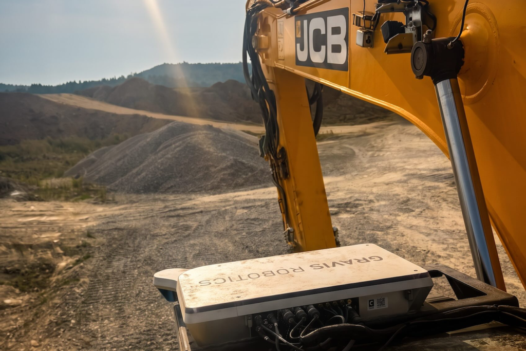 CAM Pathfinder winner Gravis Robotics works with JCB, among others